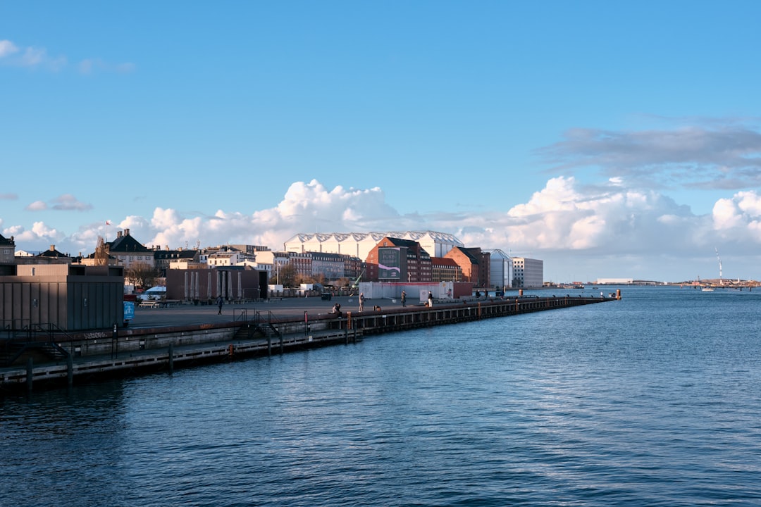 Vue de Puerto Argentino Port